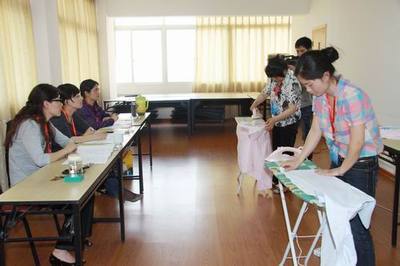 福建省首屆家政服務員職業(yè)技能競賽圓滿落幕，婦聯(lián)助力家政服務業(yè)專業(yè)化發(fā)展